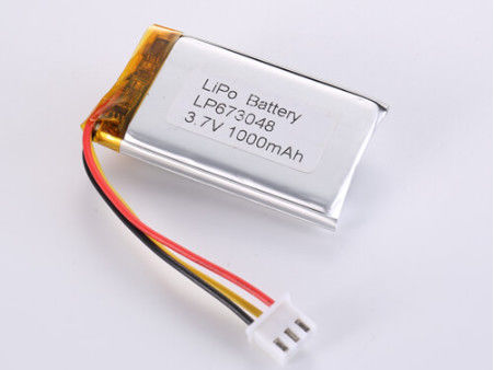 acheter LP673048 3,7V 1000MAH batteries au lithium-ion fabricants 3,7V 1C taux de décharge maximal Pièces en argent au lithium polymère pour appareils électroniques online manufacture