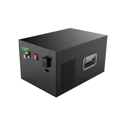 Batterie au lithium-fer-phosphate industrielle de 24 V 100 Ah stockage d'énergie de 25,6 V