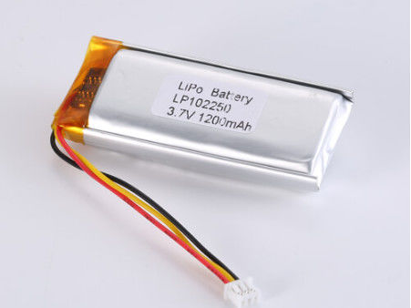 Composition chimique Polymère de lithium LP102250 3.7V 1200mah Batterie Li-Ion Fabricants Conception courbe Taux de décharge élevé