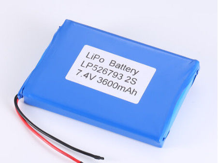 LP526793 7.4V Batteries Li-ion Les fabricants de batteries au lithium polymère avec méthode de charge CC/CV
