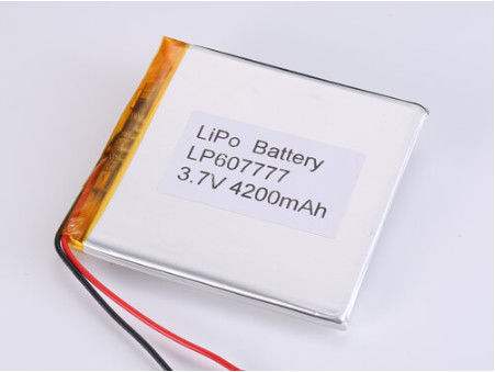 LP607777 3.7V 4200MAH batterie polymère au lithium avec protection contre la surcharge et méthode de charge CC/CV des fabricants